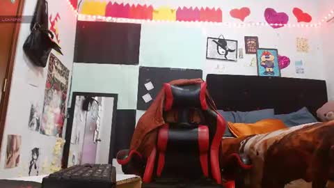 Snapshot of saray_extrovert1 chatting on 07-05-26, 04:52 Sara Jimenez online show from 07-05-26, 04:52