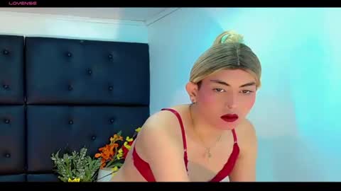 Snapshot of saraypiink chatting on 06-19-26, 08:34 saraypiink online show from 06-19-26, 08:34