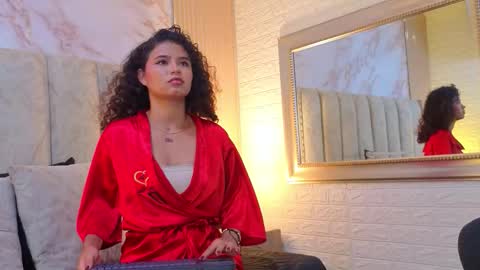 sarayvegax online show from 03-25-26, 02:01