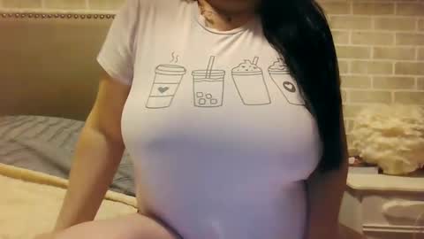 Snapshot of saretta46 chatting on 12-10-24, 01:32 Sara online show from 12-10-24, 01:32