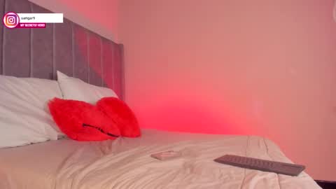 Snapshot of sarigarcia chatting on 11-30-25, 06:39 Sara Garcia online show from 11-30-25, 06:39