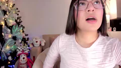 Sarita Lozano online show from 12-21-25, 09:33