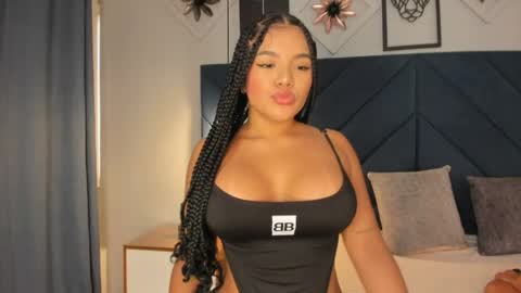 Sara  online show from 05-15-26, 08:16