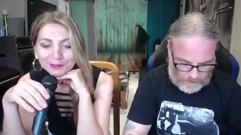 Giselle and Jay online show from 10-04-25, 07:50