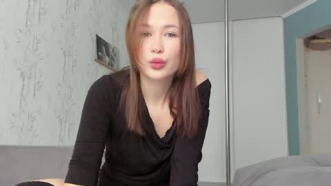 Snapshot of sasha_bell_ chatting on 01-15-25, 06:43 Sasha online show from 01-15-25, 06:43