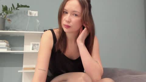 Snapshot of sasha_bell_ chatting on 02-05-25, 03:02 Sasha online show from 02-05-25, 03:02