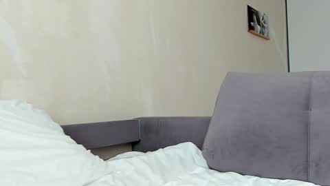 Snapshot of sasha_bell_ chatting on 09-30-25, 05:12 Sasha online show from 09-30-25, 05:12