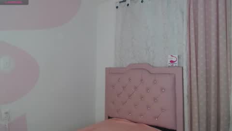 Snapshot of sasha_bigboobs_ chatting on 04-22-26, 08:43 sasha_bigboobs_ online show from 04-22-26, 08:43