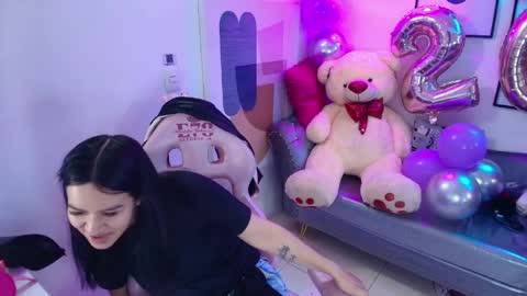 Sasha online show from 04-17-26, 03:20