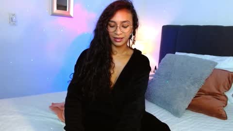 sasha_bowei online show from 11-30-25, 01:53