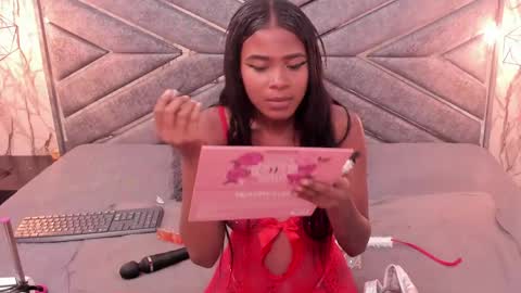 Snapshot of sasha_brownie_ chatting on 04-19-26, 08:00 Sasha online show from 04-19-26, 08:00