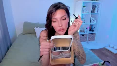 Snapshot of sasha_miro chatting on 05-06-26, 02:51 Sasha Miro online show from 05-06-26, 02:51