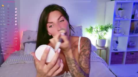 Snapshot of sasha_miro chatting on 06-11-26, 02:33 Sasha Miro online show from 06-11-26, 02:33