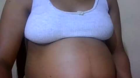 Snapshot of sasha_unlimtd chatting on 04-05-26, 04:15 sasha_unlimtd online show from 04-05-26, 04:15