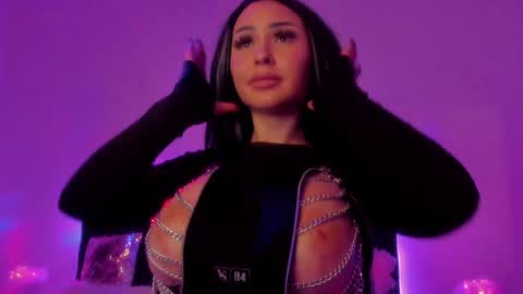 Snapshot of sashachase chatting on 12-07-24, 07:27 Sasha online show from 12-07-24, 07:27