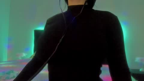 Snapshot of sashachase chatting on 12-29-24, 07:50 Sasha online show from 12-29-24, 07:50