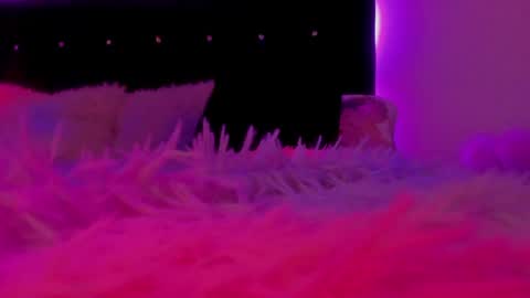 Snapshot of sashachase chatting on 01-17-25, 05:32 Sasha online show from 01-17-25, 05:32