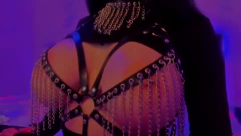 Snapshot of sashachase chatting on 02-02-25, 02:38 Sasha online show from 02-02-25, 02:38