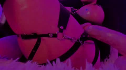 Snapshot of sashachase chatting on 02-03-25, 04:57 Sasha online show from 02-03-25, 04:57