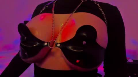 Snapshot of sashachase chatting on 02-23-25, 06:28 Sasha online show from 02-23-25, 06:28