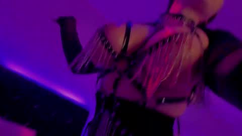 Snapshot of sashachase chatting on 03-02-25, 11:18 Sasha online show from 03-02-25, 11:18