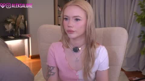 Snapshot of sashalore chatting on 06-10-26, 02:56 sashalore online show from 06-10-26, 02:56