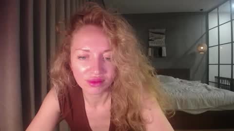 Sasha online show from 12-18-25, 01:06