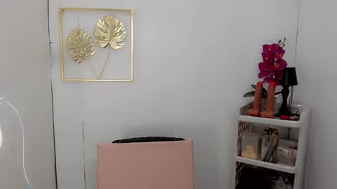 Sashi online show from 09-25-25, 01:59