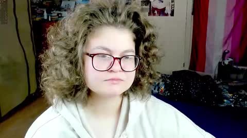 .Alexandra online show from 10-23-25, 09:19