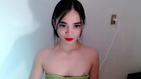 Snapshot of sassy_keath chatting on 05-16-26, 04:50 Keath online show from 05-16-26, 04:50