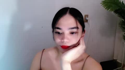 Snapshot of sassy_keath chatting on 05-19-26, 02:34 Keath online show from 05-19-26, 02:34