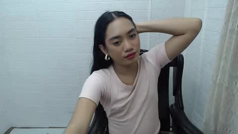 Snapshot of sassy_keylla chatting on 12-31-24, 02:47 KEYLLA online show from 12-31-24, 02:47