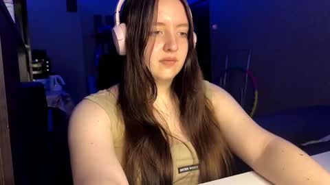 Marmulka or Mary online show from 10-17-25, 04:53