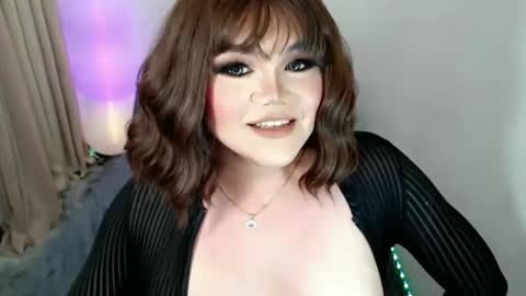 sassy_vivits online show from 05-07-26, 05:35