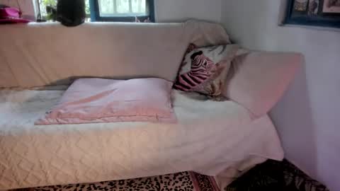 Ms. Oh   online show from 04-09-26, 08:25