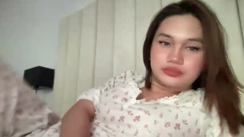 Snapshot of sassybaby1 chatting on 07-02-26, 07:25 Kylie Wilson online show from 07-02-26, 07:25