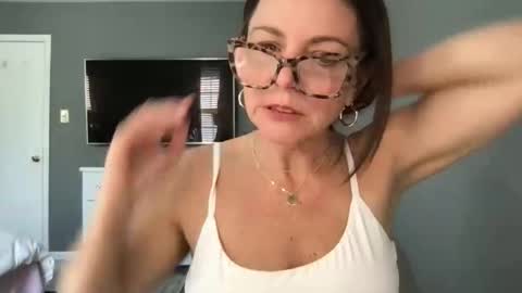 sassynsweetmilf online show from 03-24-26, 04:01