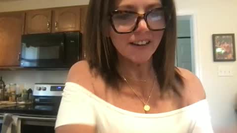 sassynsweetmilf online show from 04-10-26, 04:44