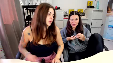 sassytiff online show from 10-20-25, 01:22