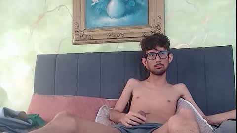 sasuke_bigcock online show from 06-05-26, 03:18