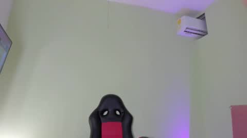 Evans Williams online show from 02-20-25, 08:14