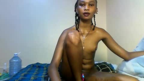 Snapshot of sasy_tina chatting on 02-13-26, 12:45 Tina online show from 02-13-26, 12:45