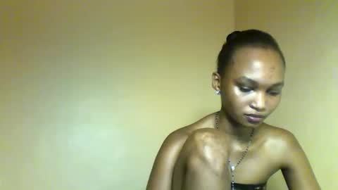 Snapshot of sasy_tina chatting on 02-17-26, 01:07 Tina online show from 02-17-26, 01:07