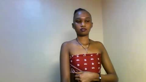 Snapshot of sasy_tina chatting on 02-18-26, 09:44 Tina online show from 02-18-26, 09:44