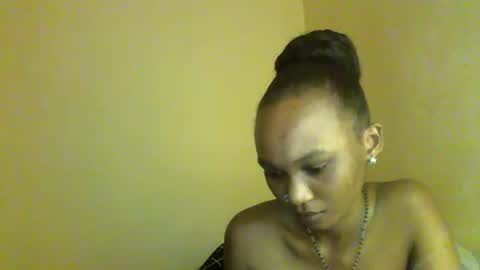 Snapshot of sasy_tina chatting on 02-22-26, 01:07 Tina online show from 02-22-26, 01:07