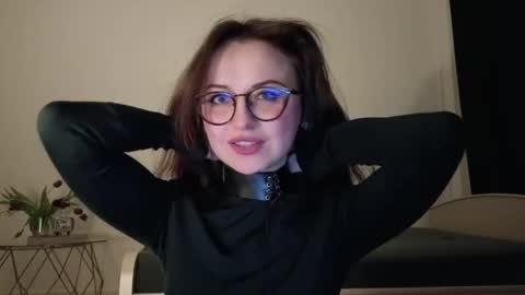 Lori online show from 04-19-26, 06:32