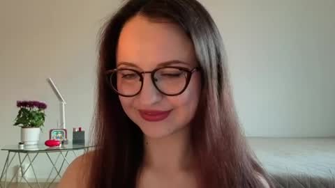 Lori online show from 05-21-26, 06:26