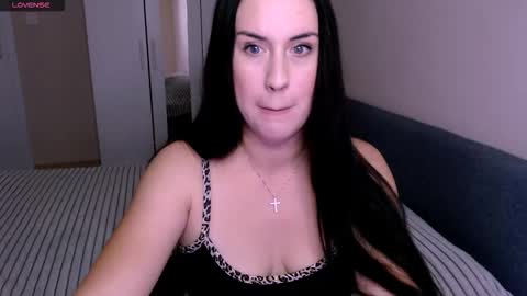 satisfaction__ online show from 10-24-25, 07:27