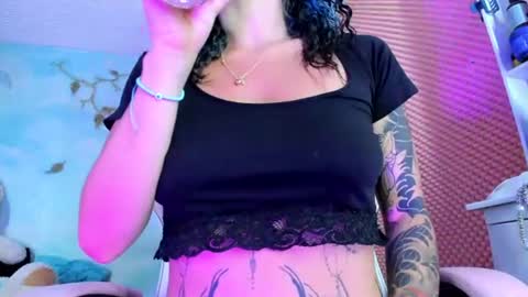 Snapshot of saturno_stone chatting on 06-24-26, 04:22 Saturnooo online show from 06-24-26, 04:22