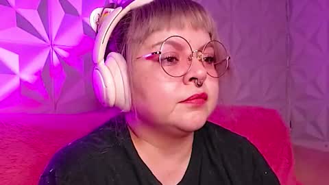 Gina George online show from 11-06-25, 01:50